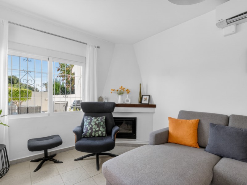 For sale - 3 Bedroom 1 Bathroom Villa in Torrevieja - Costa Blanca  - Alicante