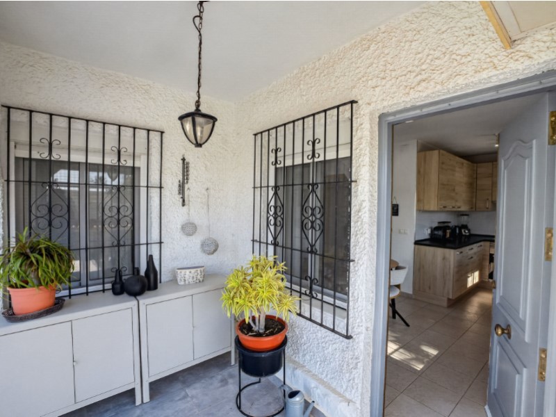 For sale - 3 Bedroom 1 Bathroom Villa in Torrevieja - Costa Blanca  - Alicante