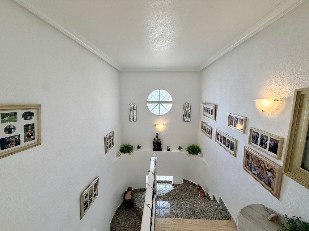 For sale - 3 Bedroom 2 Bathroom Town House in Orihuela Costa - Costa Blanca  - Alicante
