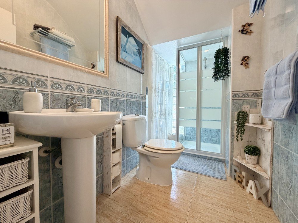For sale - 3 Bedroom 2 Bathroom Town House in Orihuela Costa - Costa Blanca  - Alicante