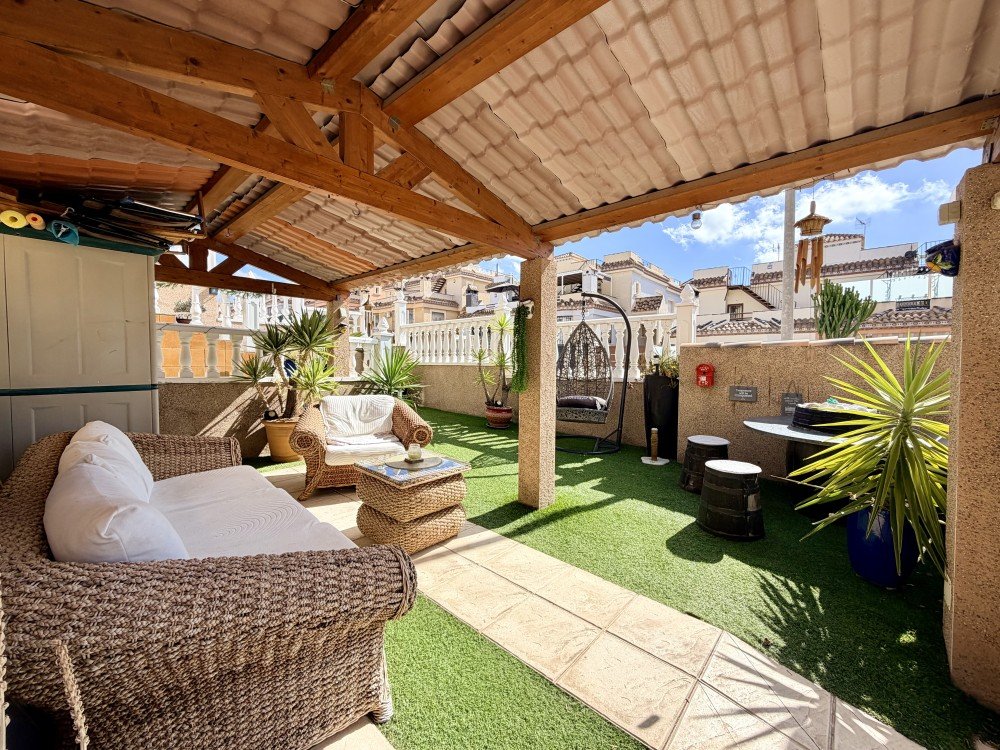 For sale - 3 Bedroom 2 Bathroom Town House in Orihuela Costa - Costa Blanca  - Alicante