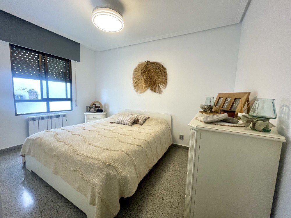 For sale - 3 Bedroom 1 Bathroom Apartment in Orihuela - Inland  - Alicante