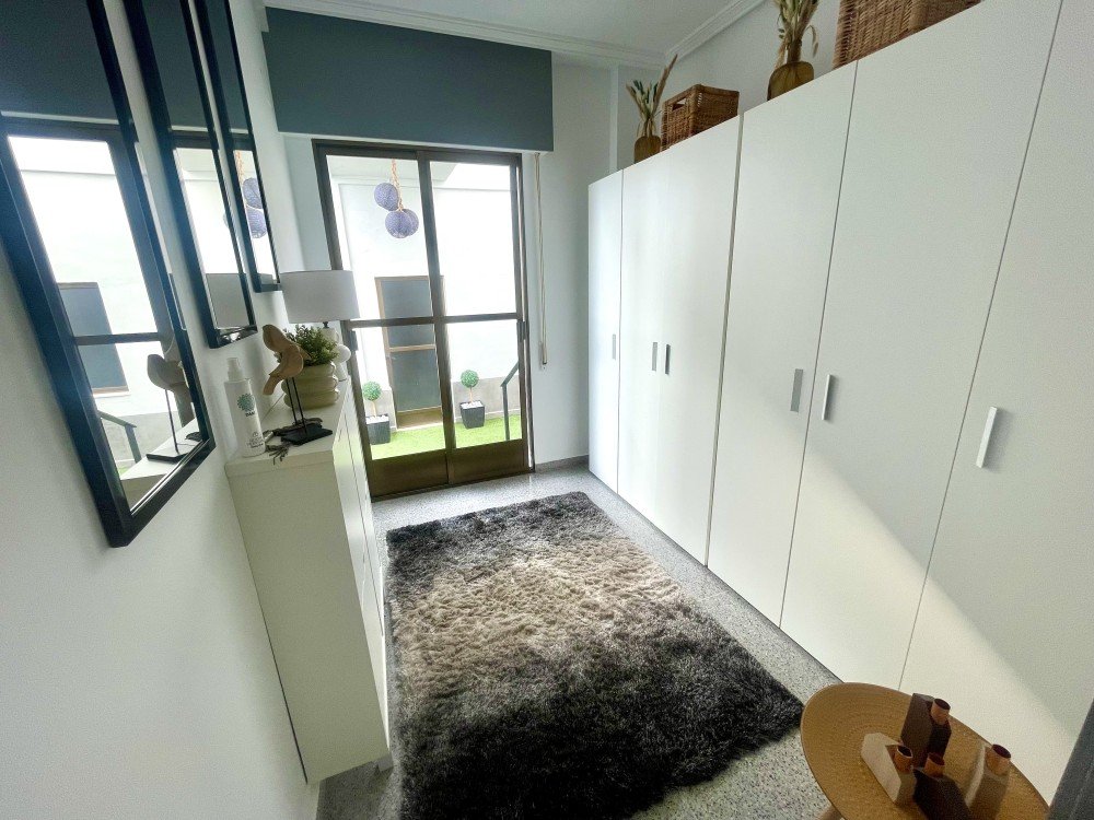 For sale - 3 Bedroom 1 Bathroom Apartment in Orihuela - Inland  - Alicante