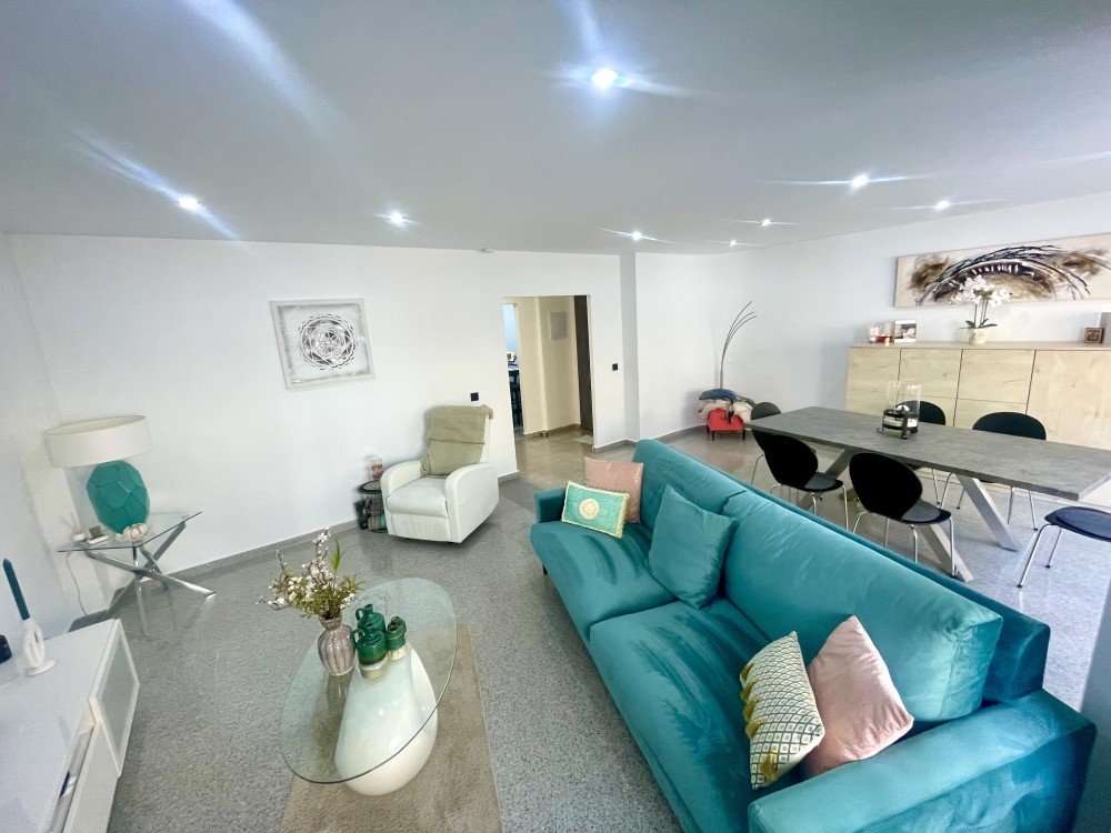 For sale - 3 Bedroom 1 Bathroom Apartment in Orihuela - Inland  - Alicante