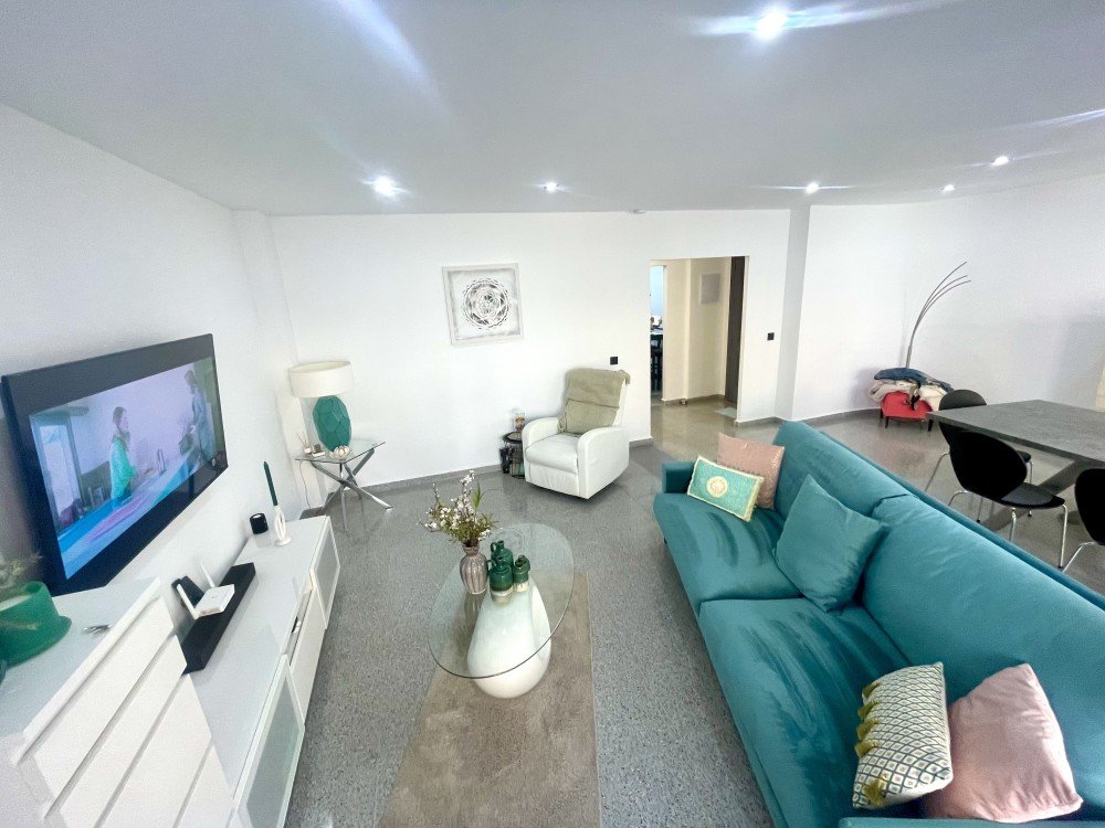For sale - 3 Bedroom 1 Bathroom Apartment in Orihuela - Inland  - Alicante