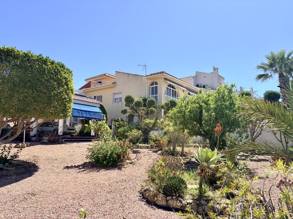 For sale - 4 Bedroom 3 Bathroom Villa in Ciudad Quesada - Costa Blanca  - Alicante