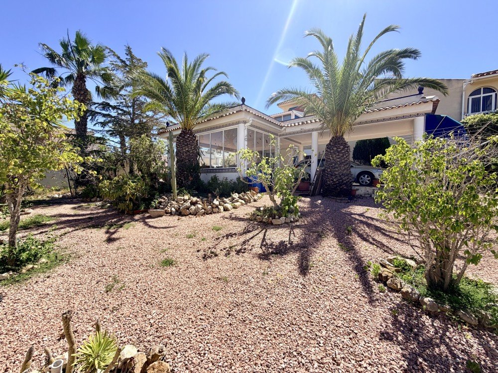 For sale - 4 Bedroom 3 Bathroom Villa in Ciudad Quesada - Costa Blanca  - Alicante