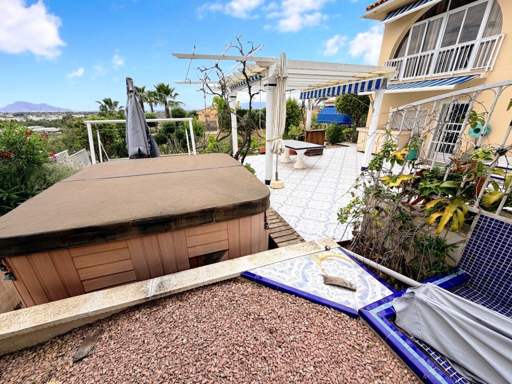 For sale - 4 Bedroom 3 Bathroom Villa in Ciudad Quesada - Costa Blanca  - Alicante
