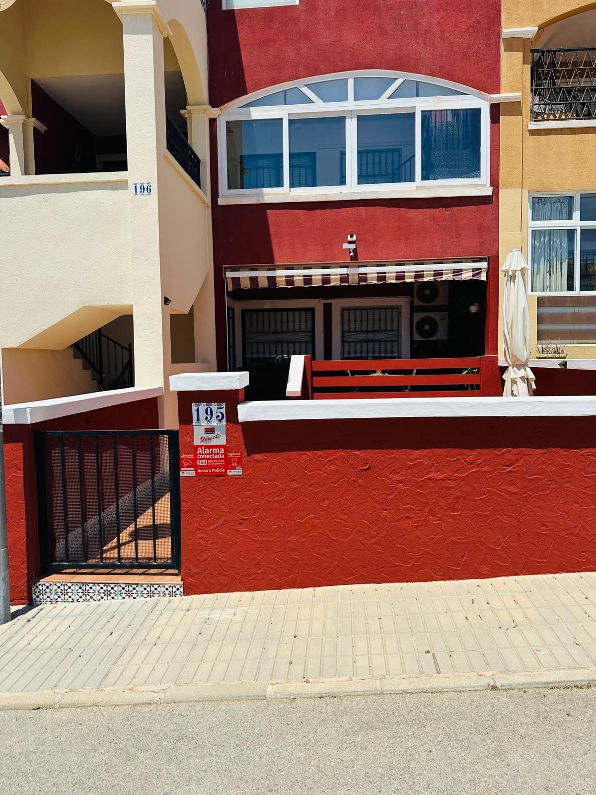 For sale - 2 Bedroom 2 Bathroom Villa in Orihuela Costa - Los Altos  - Alicante