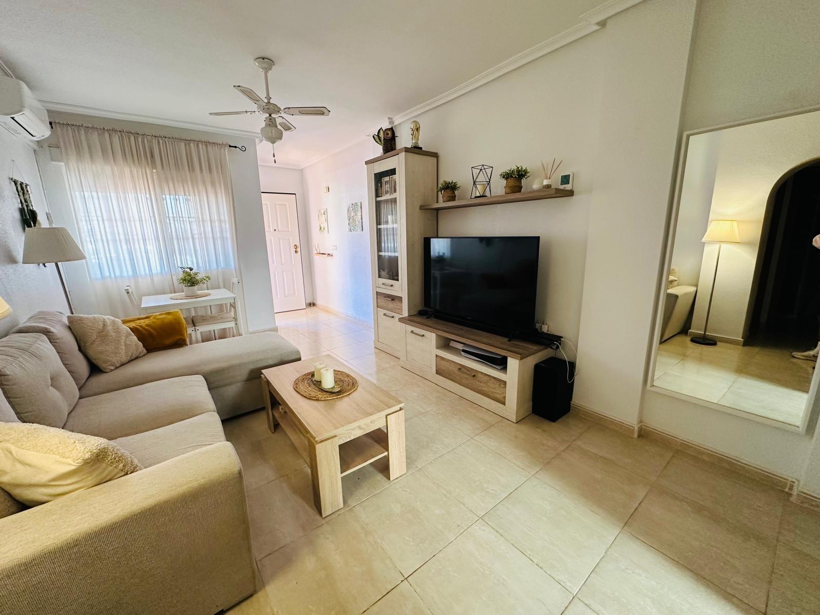 For sale - 2 Bedroom 2 Bathroom Villa in Orihuela Costa - Los Altos  - Alicante