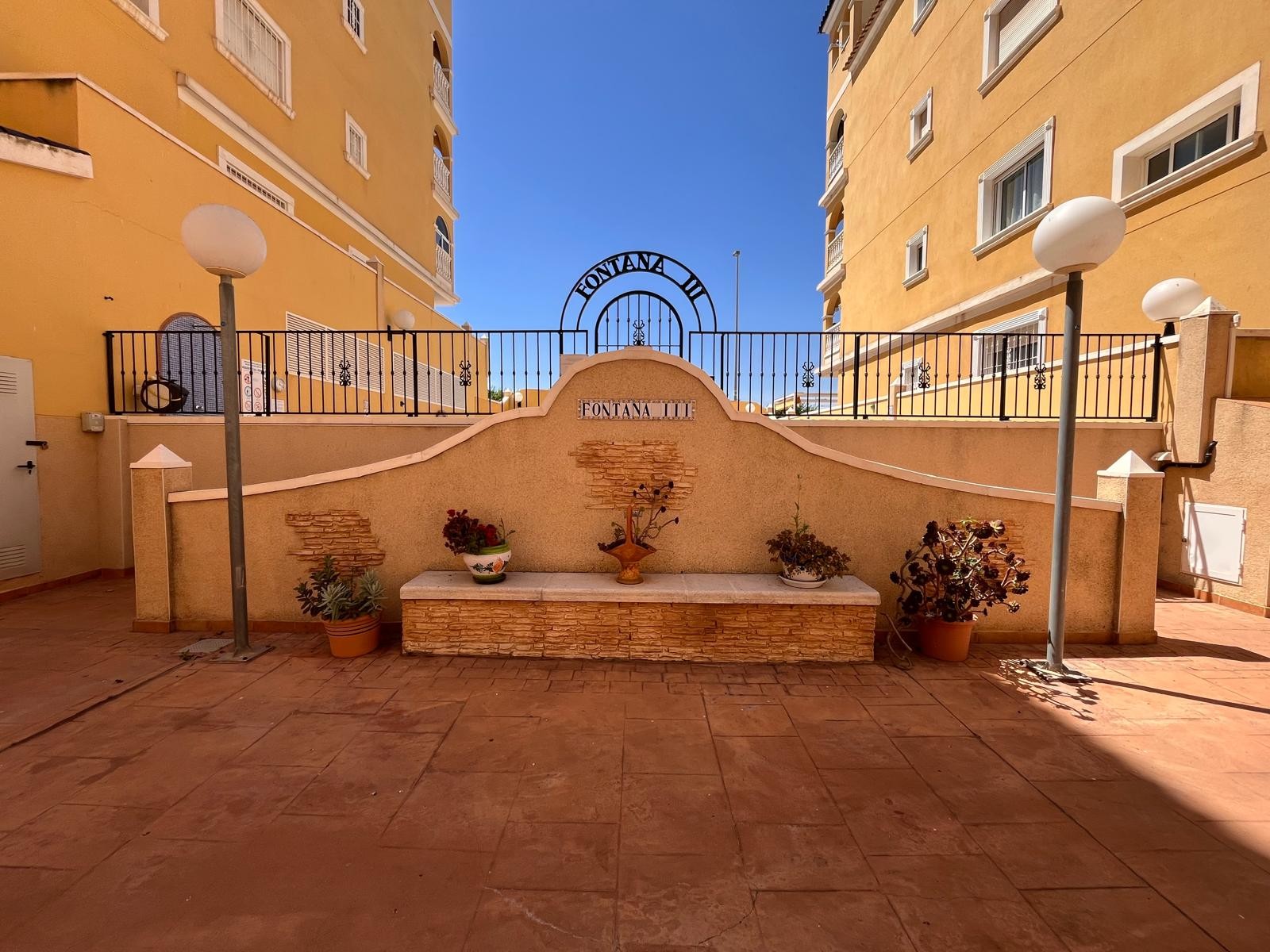 For sale - 2 Bedroom 1 Bathroom Apartment in Algorfa - Inland  - Alicante