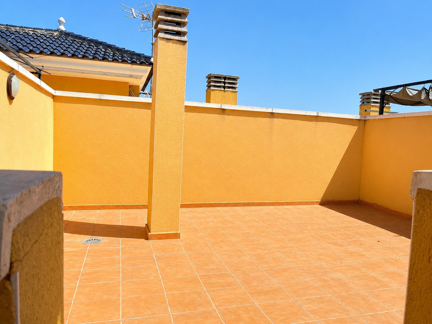 For sale - 2 Bedroom 1 Bathroom Apartment in Algorfa - Inland  - Alicante