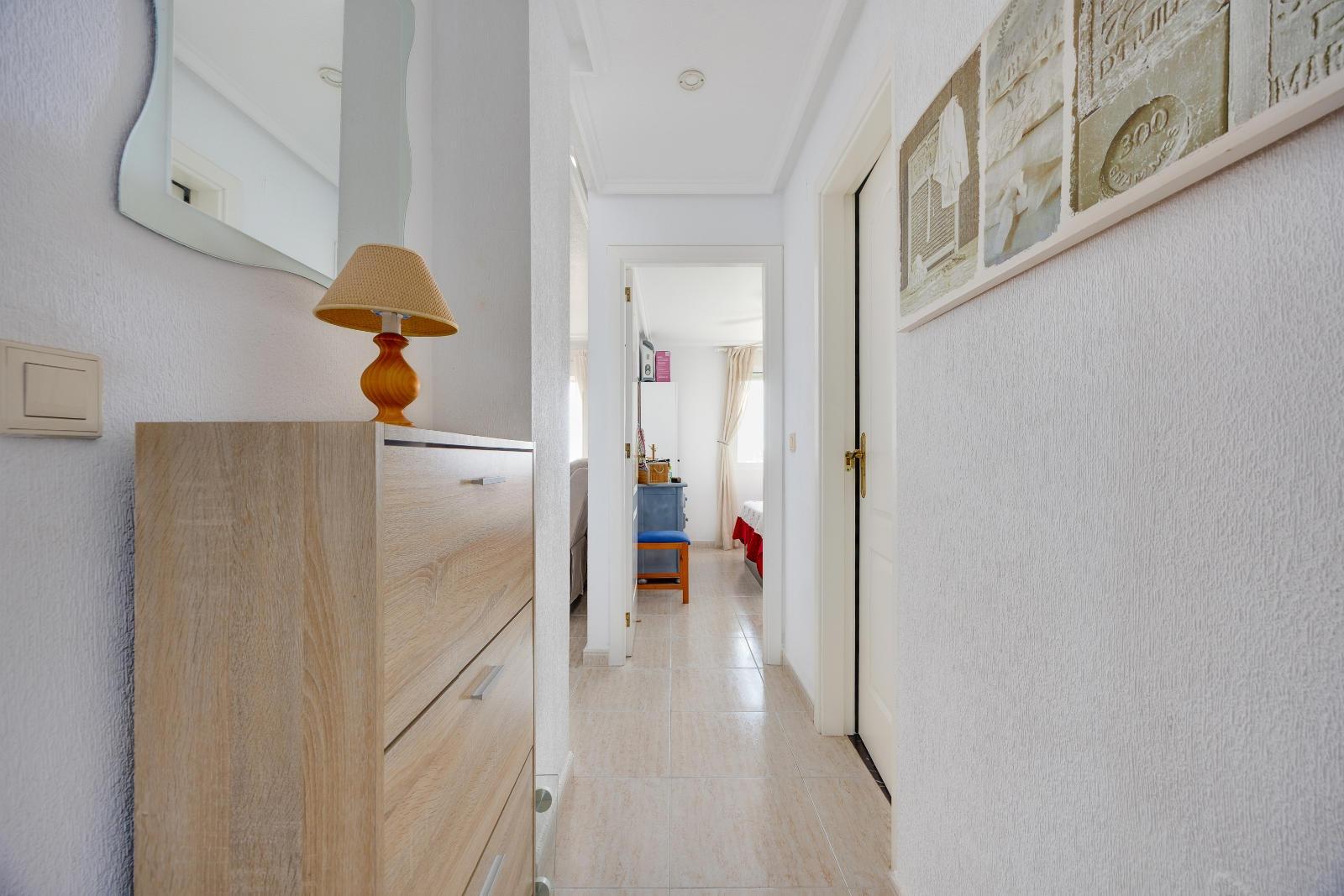 For sale - 2 Bedroom 1 Bathroom Apartment in Torrevieja - Nueva Torrevieja  - Alicante
