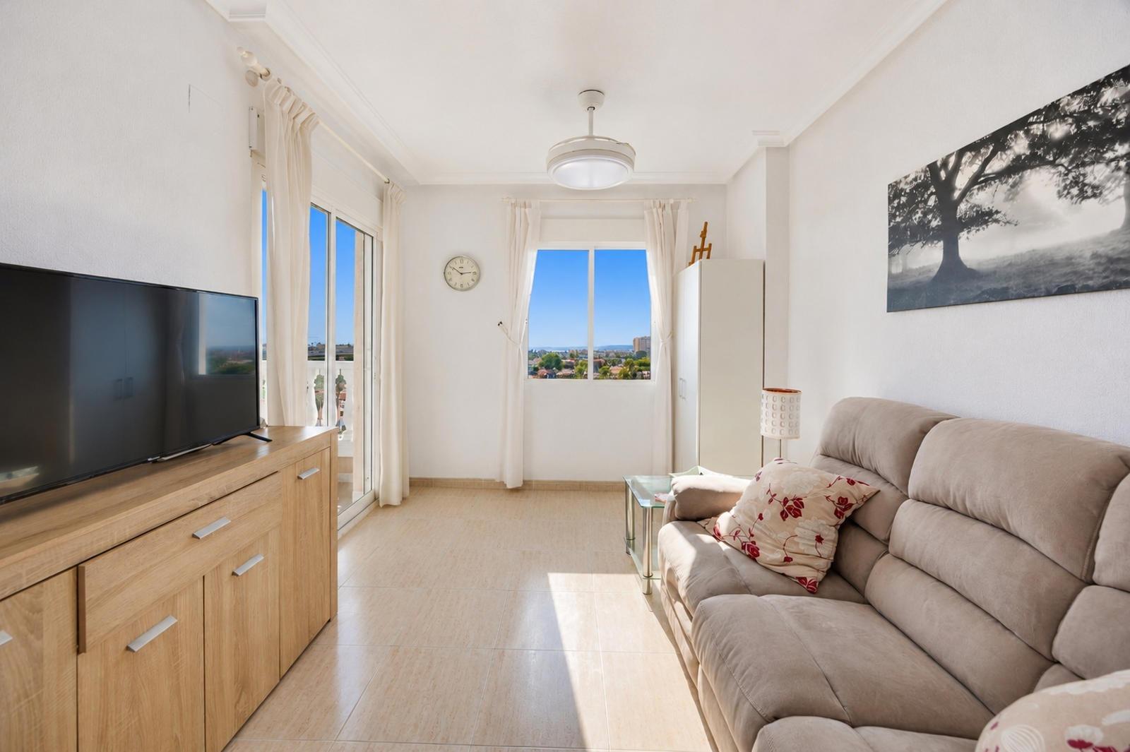 For sale - 2 Bedroom 1 Bathroom Apartment in Torrevieja - Nueva Torrevieja  - Alicante