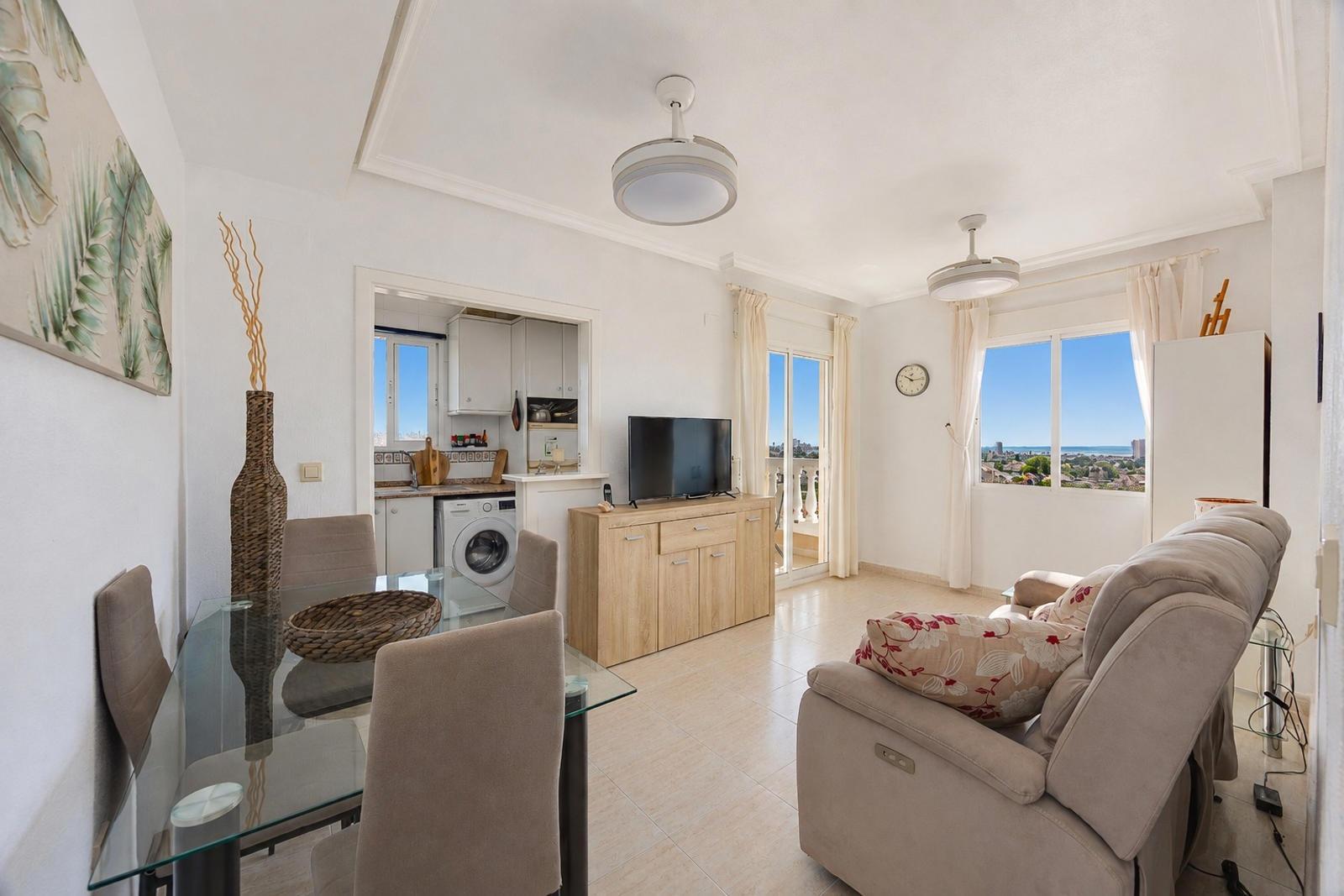 For sale - 2 Bedroom 1 Bathroom Apartment in Torrevieja - Nueva Torrevieja  - Alicante