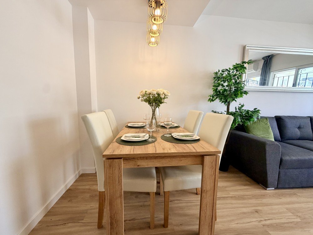 For sale - 3 Bedroom 2 Bathroom Town House in Orihuela Costa - Costa Blanca  - Alicante