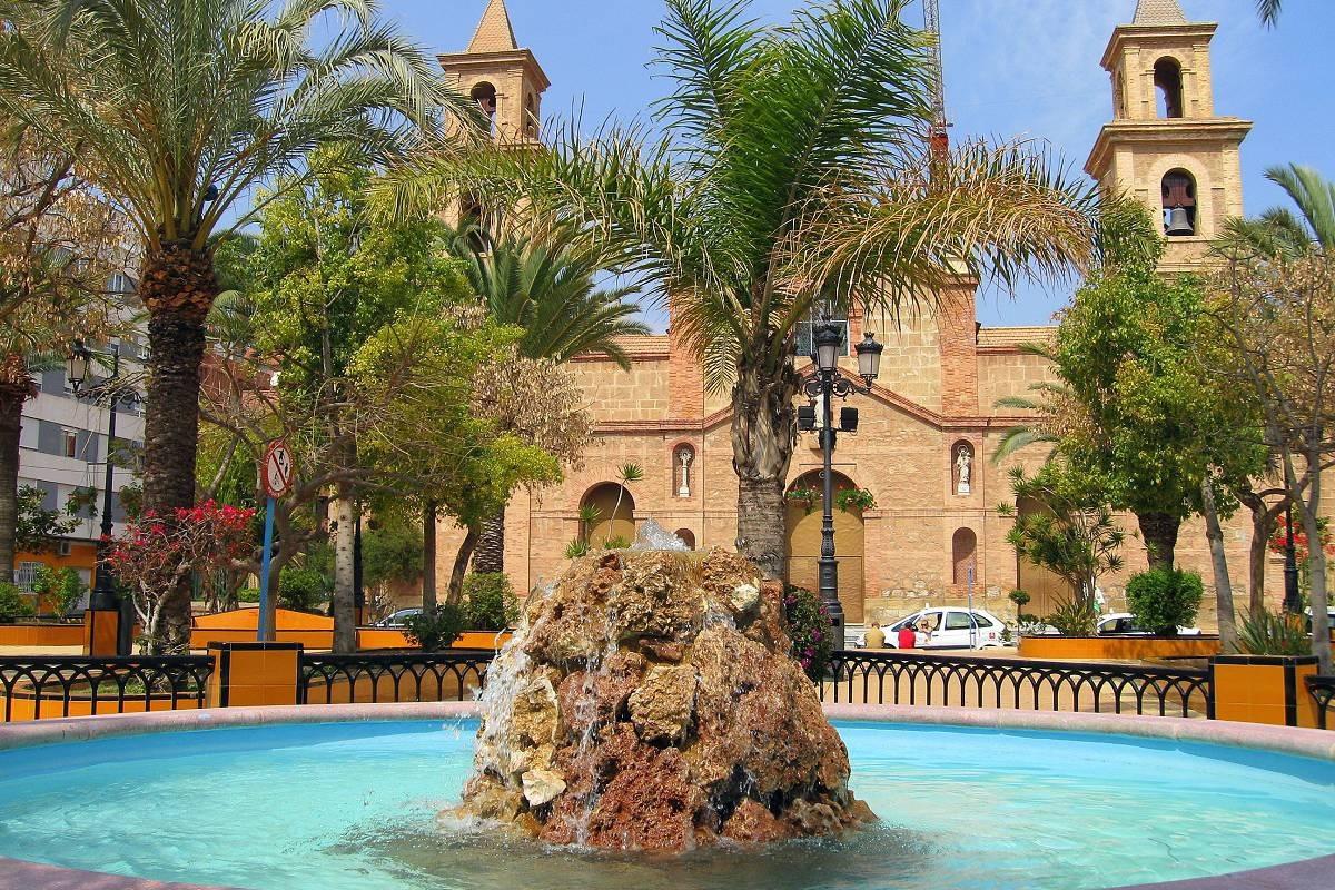 For sale - 3 Bedroom 3 Bathroom Town House in Torrevieja - aguas nuevas  - Alicante