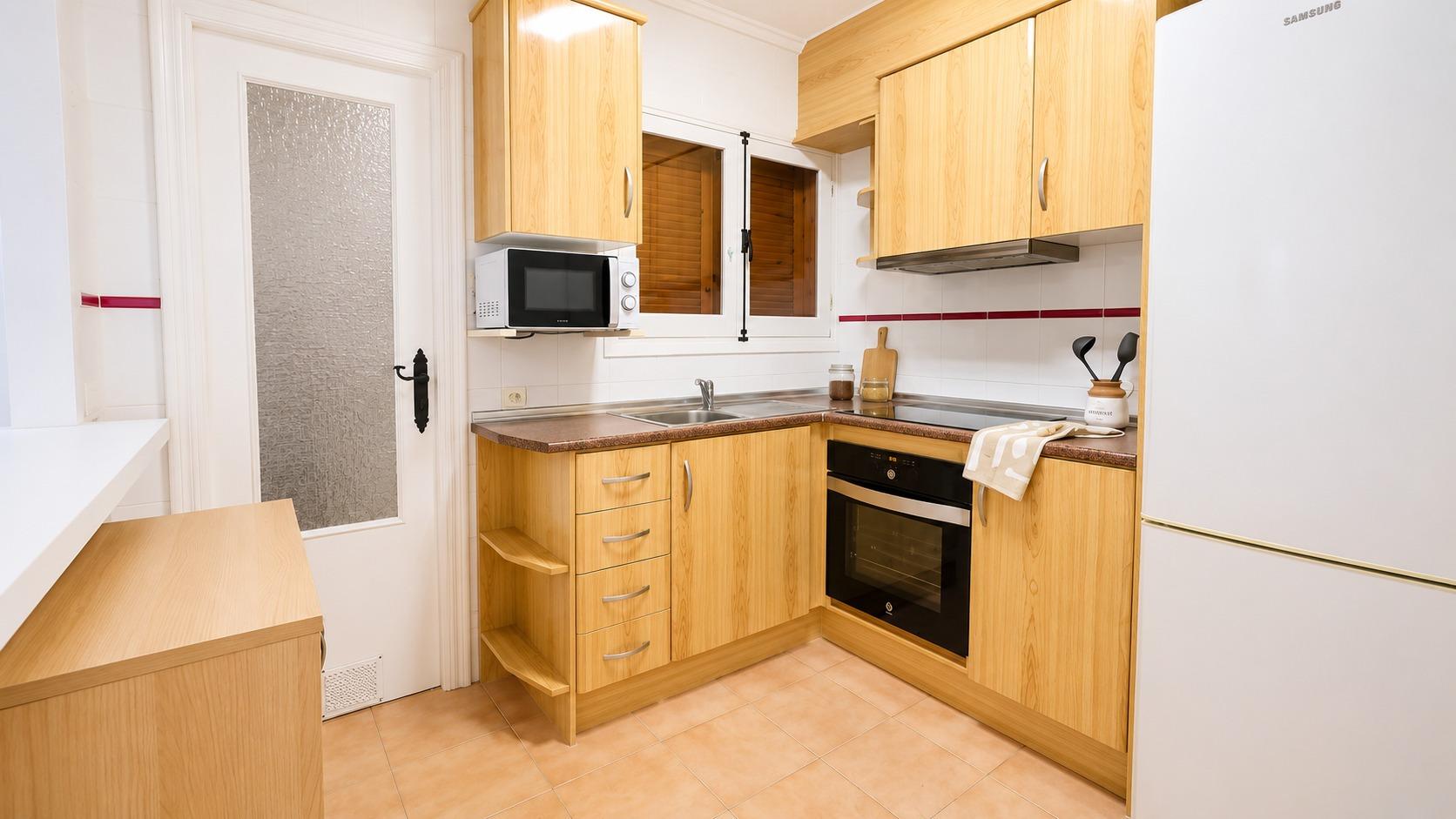 For sale - 2 Bedroom 1 Bathroom Apartment in Torrevieja - Playa Del Cura  - Alicante