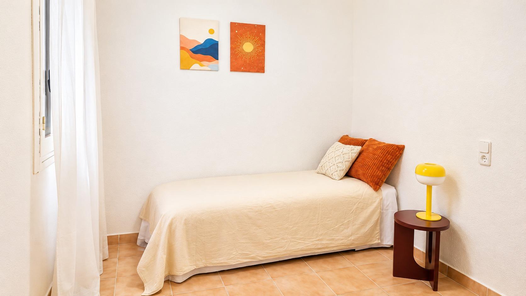 For sale - 2 Bedroom 1 Bathroom Apartment in Torrevieja - Playa Del Cura  - Alicante