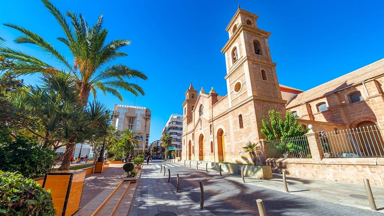 For sale - 2 Bedroom 1 Bathroom Apartment in Torrevieja - Playa Del Cura  - Alicante