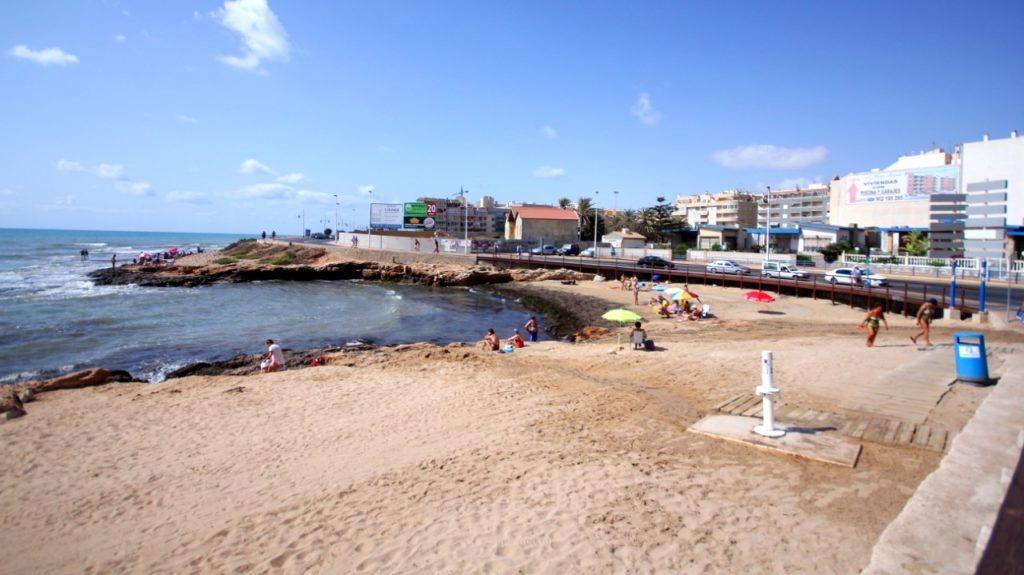 For sale - 2 Bedroom 1 Bathroom Apartment in Torrevieja - Playa Del Cura  - Alicante