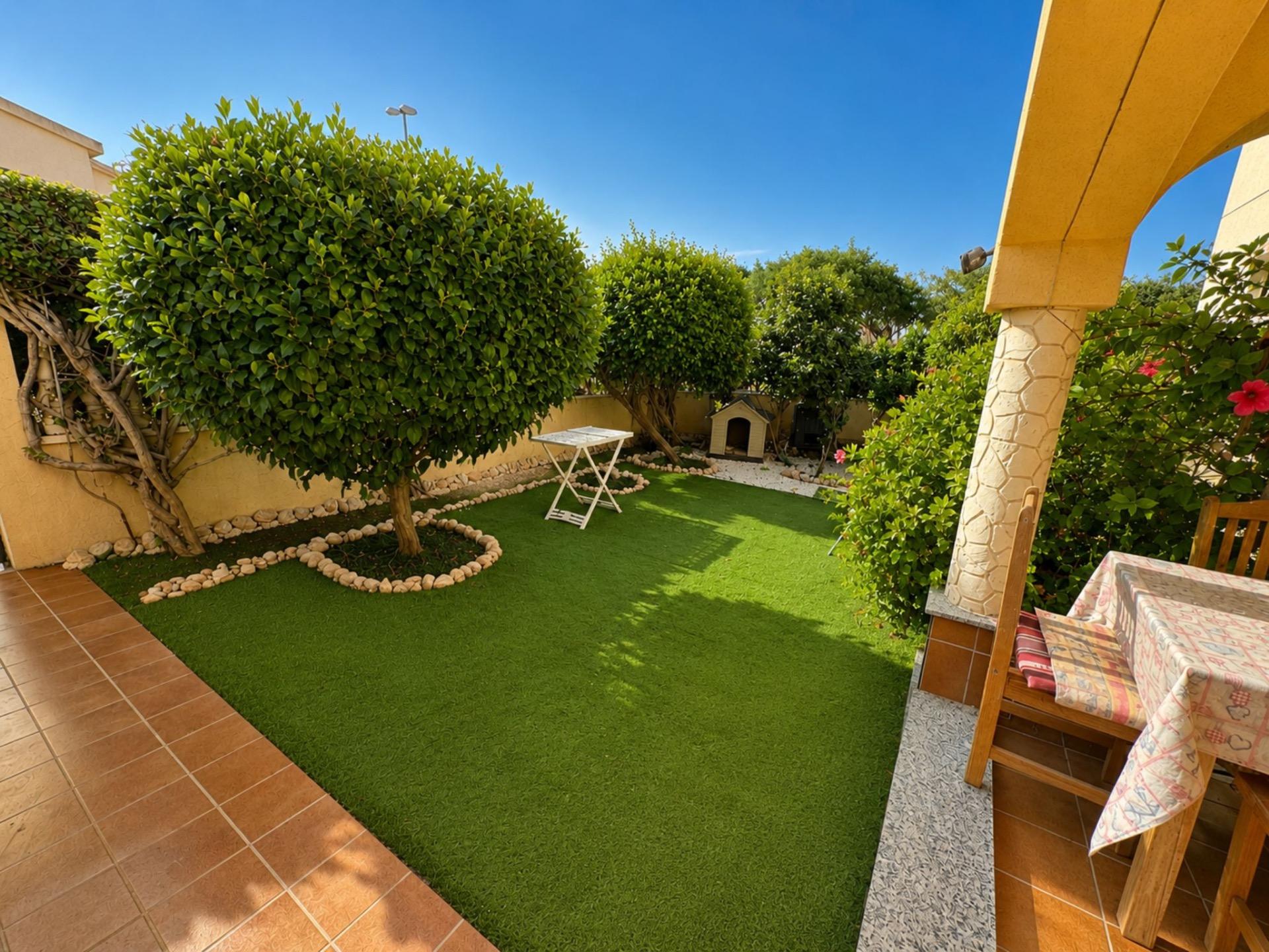 For sale - 2 Bedroom 2 Bathroom Bungalow in Orihuela Costa - Lomas De Cabo Roig  - Alicante