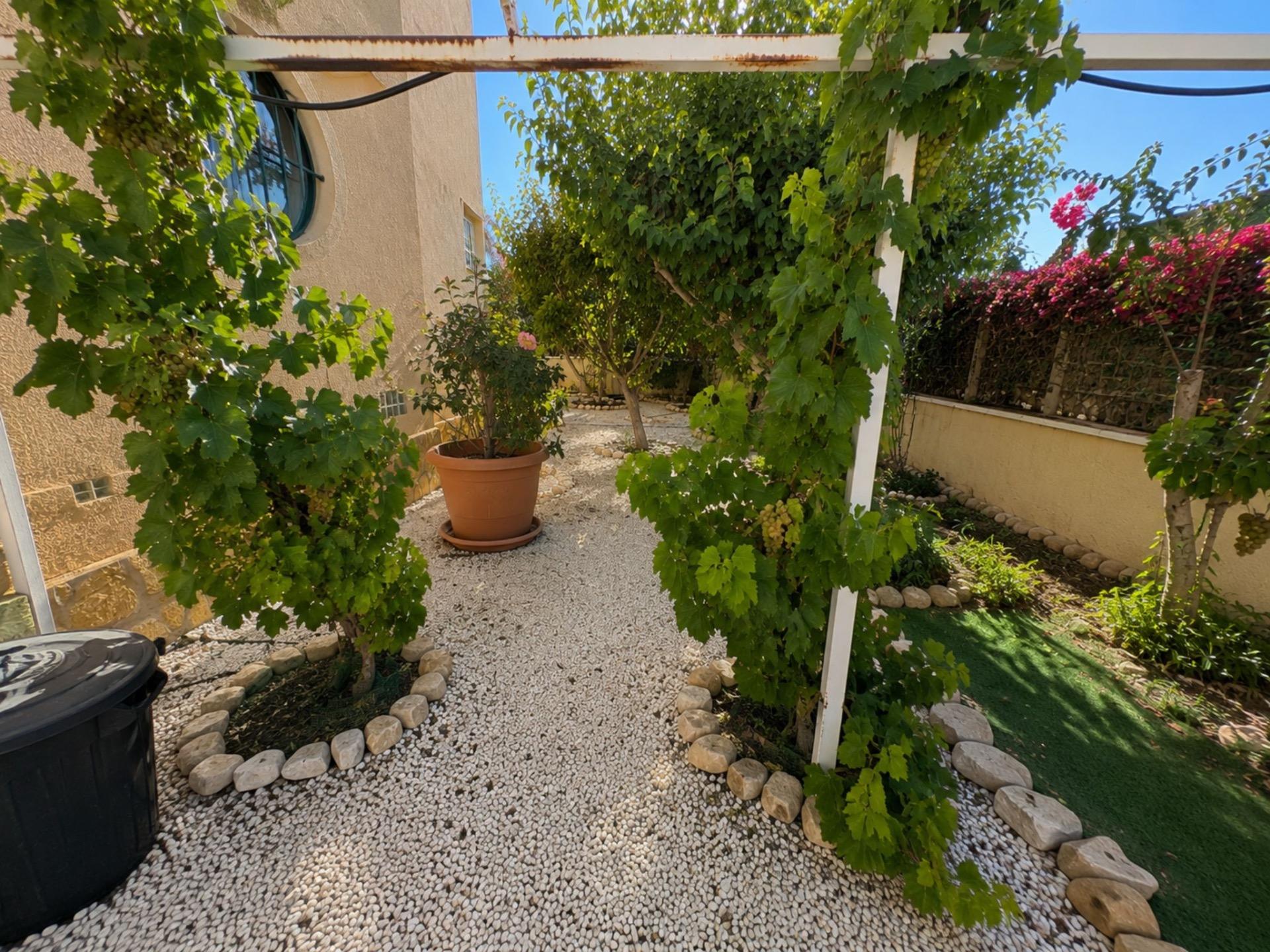 For sale - 2 Bedroom 2 Bathroom Bungalow in Orihuela Costa - Lomas De Cabo Roig  - Alicante