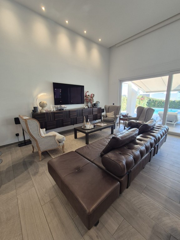 For sale - 2 Bedroom 2 Bathroom Villa in La Finca Golf Resort - Inland  - Alicante