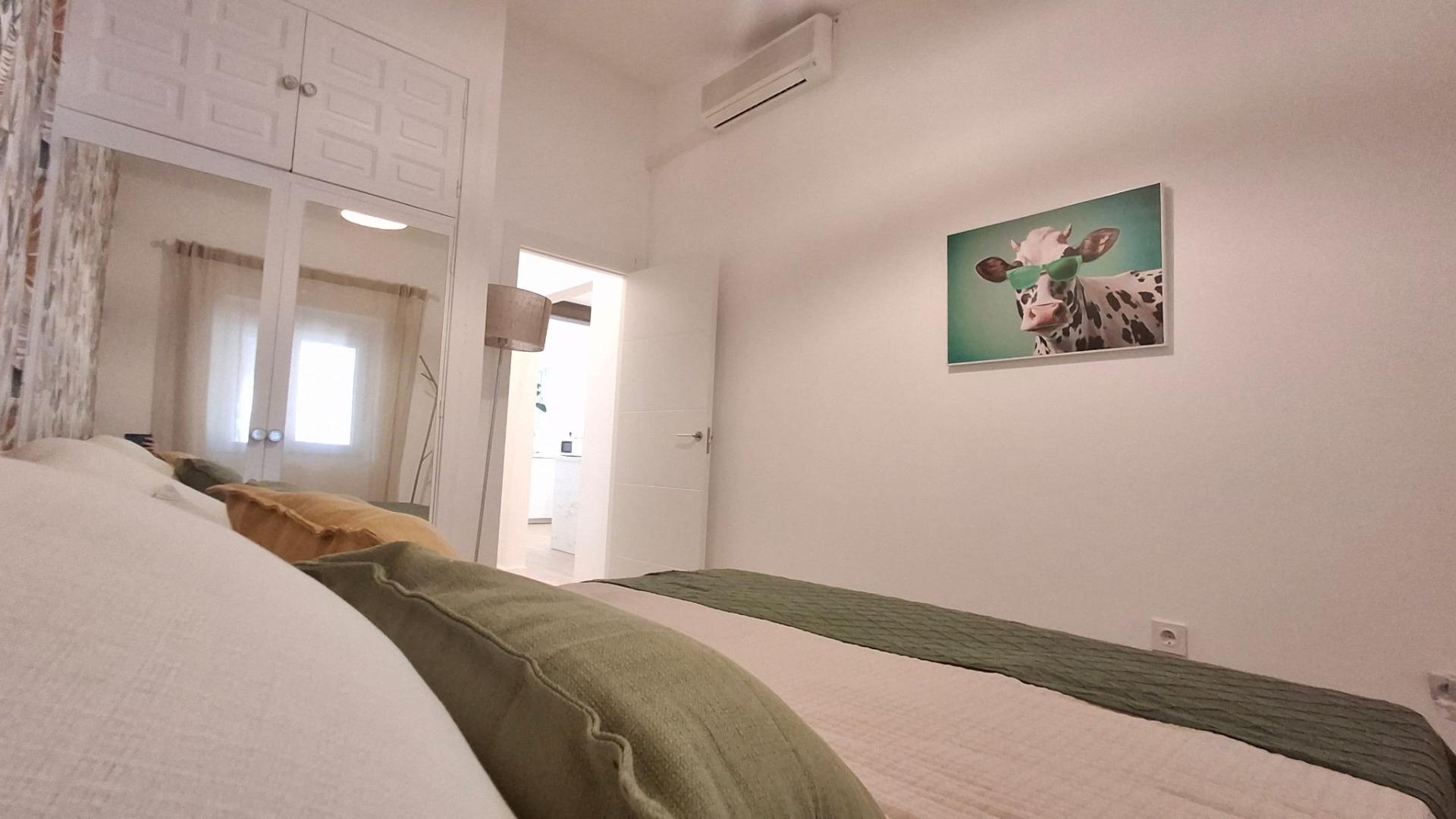 For sale - 3 Bedroom 1 Bathroom Town House in Orihuela Costa - Playa Flamenca  - Alicante