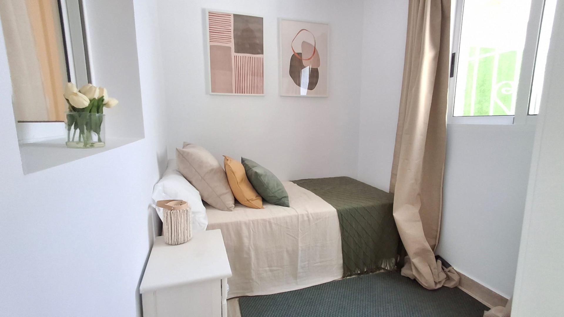 For sale - 3 Bedroom 1 Bathroom Town House in Orihuela Costa - Playa Flamenca  - Alicante
