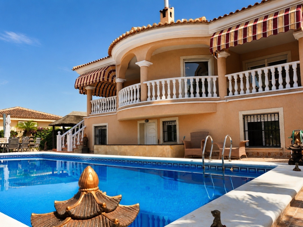 4 Bedroom 3 Bathroom Villa in Rojales