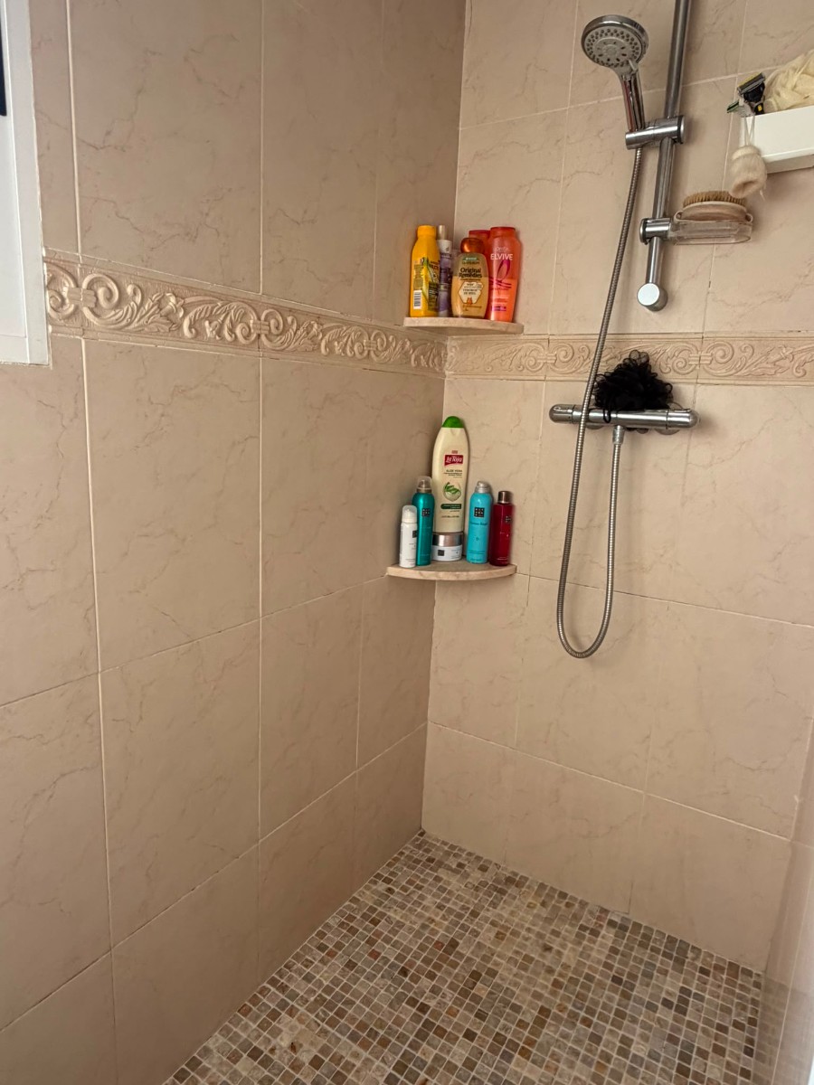 For sale - 4 Bedroom 3 Bathroom Villa in Rojales - Inland  - Alicante