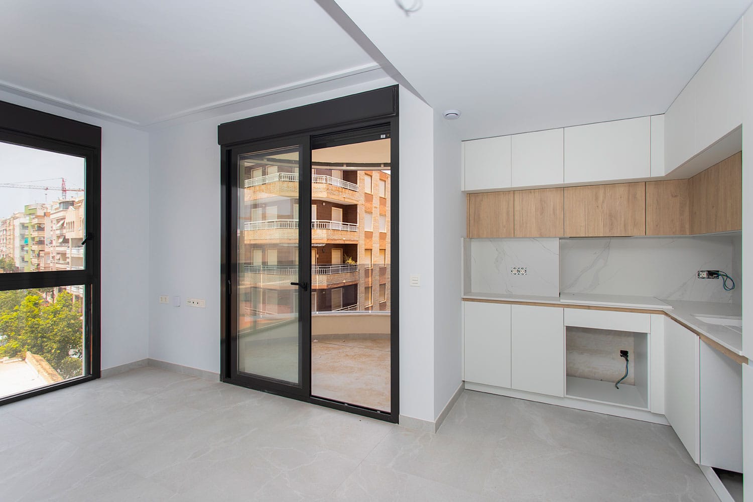 For sale - 2 Bedroom 2 Bathroom Apartment in Torrevieja - Costa Blanca  - Alicante