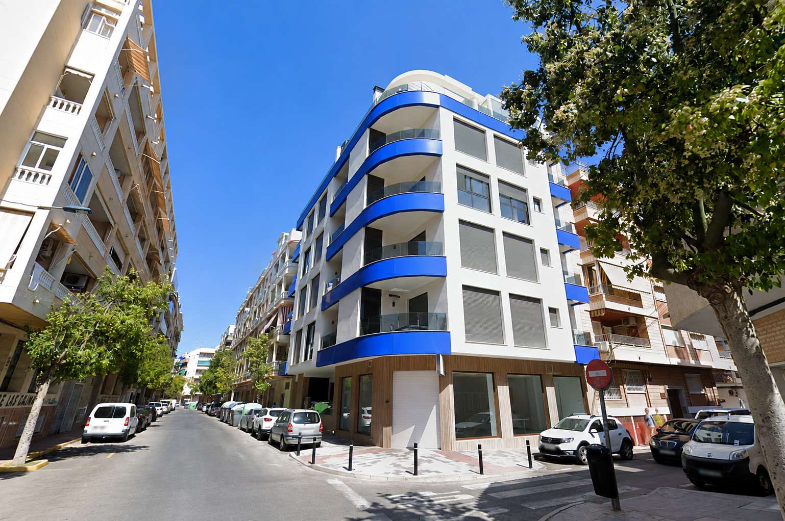 For sale - 2 Bedroom 2 Bathroom Apartment in Torrevieja - Costa Blanca  - Alicante