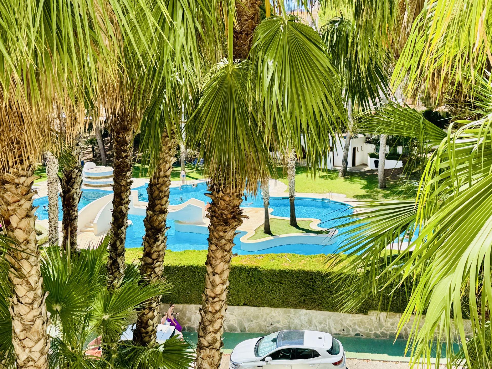 For sale - 2 Bedroom 1 Bathroom Apartment in Orihuela Costa - Altos De Campoamor  - Alicante