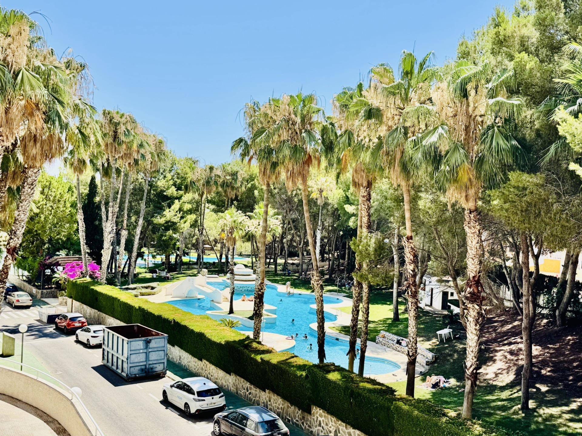 For sale - 2 Bedroom 1 Bathroom Apartment in Orihuela Costa - Altos De Campoamor  - Alicante