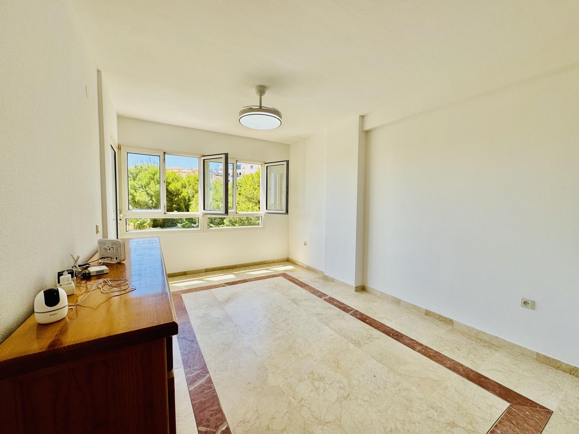 For sale - 2 Bedroom 1 Bathroom Apartment in Orihuela Costa - Altos De Campoamor  - Alicante