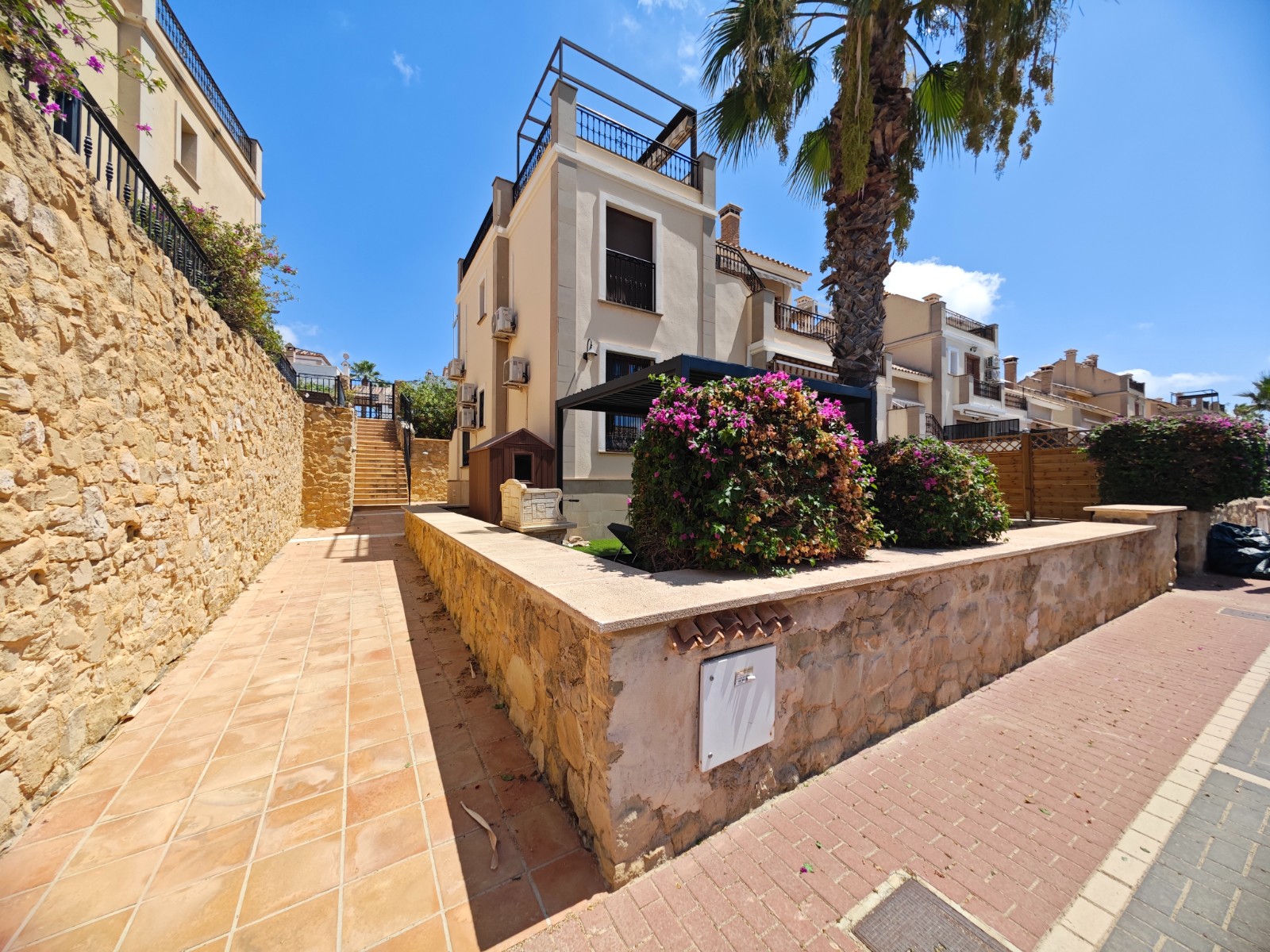 For sale - 2 Bedroom 2 Bathroom Apartment in Algorfa - Inland  - Alicante