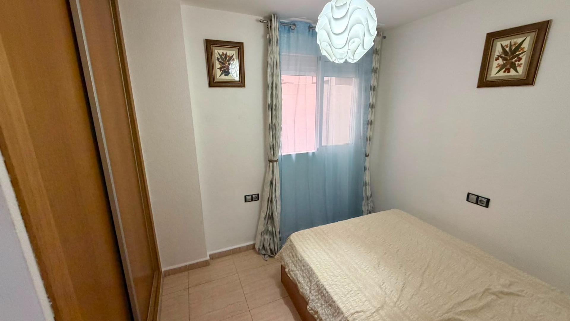 For sale - 2 Bedroom 1 Bathroom Apartment in Torrevieja - Torrevieja  - Alicante