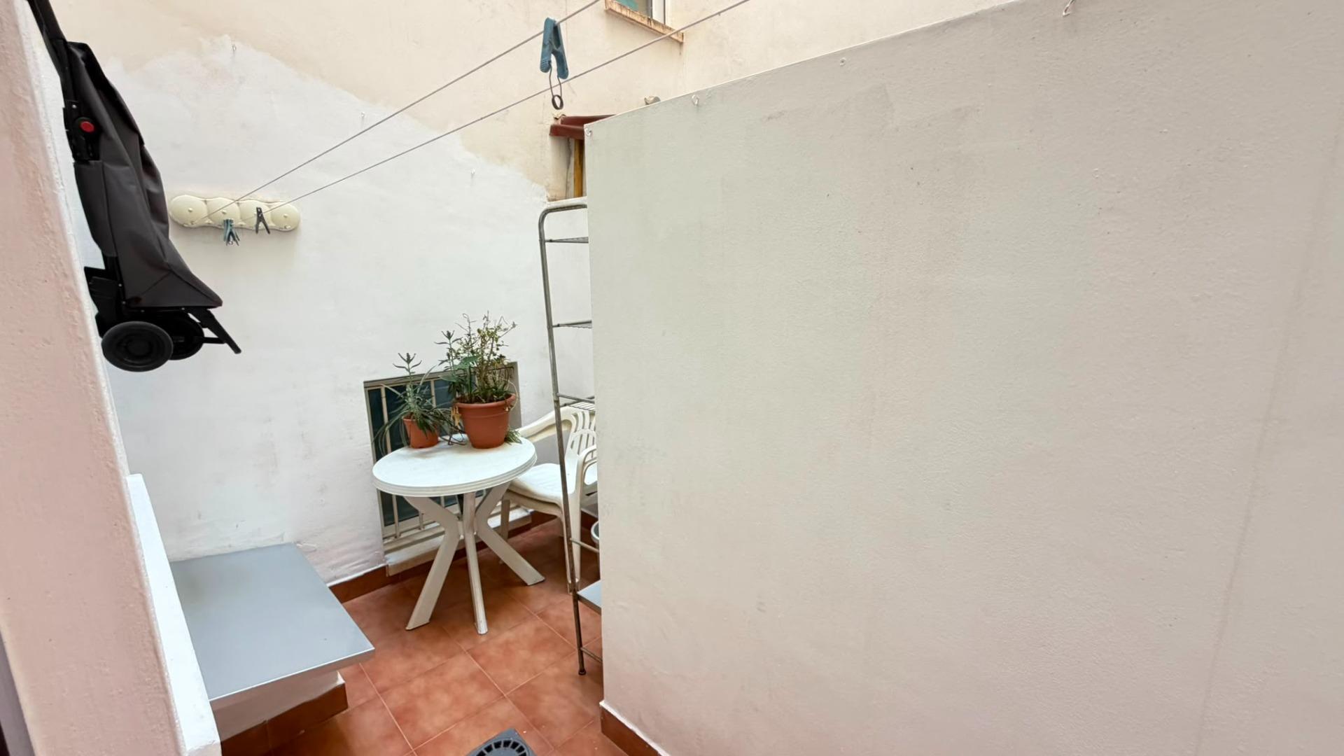 For sale - 2 Bedroom 1 Bathroom Apartment in Torrevieja - Torrevieja  - Alicante