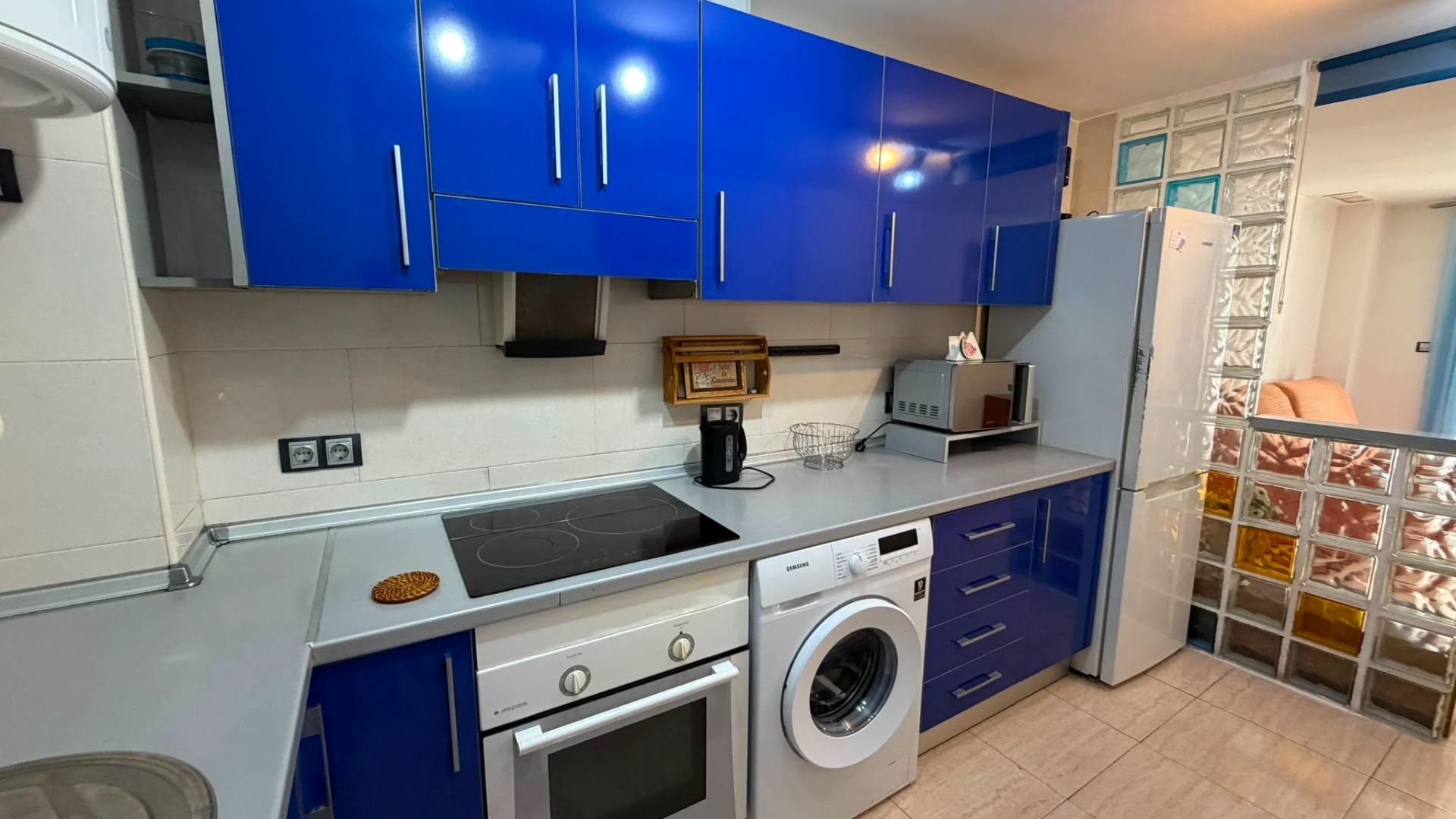 For sale - 2 Bedroom 1 Bathroom Apartment in Torrevieja - Torrevieja  - Alicante