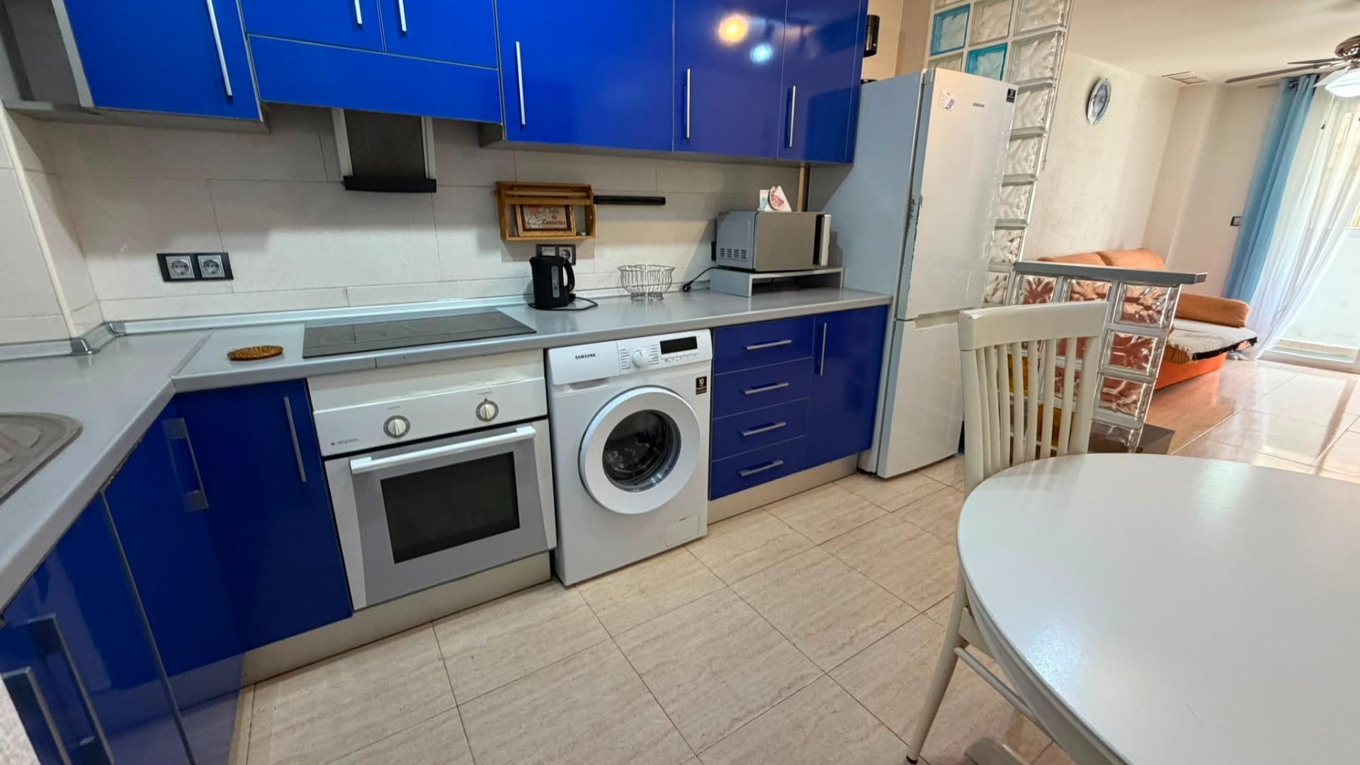 For sale - 2 Bedroom 1 Bathroom Apartment in Torrevieja - Torrevieja  - Alicante