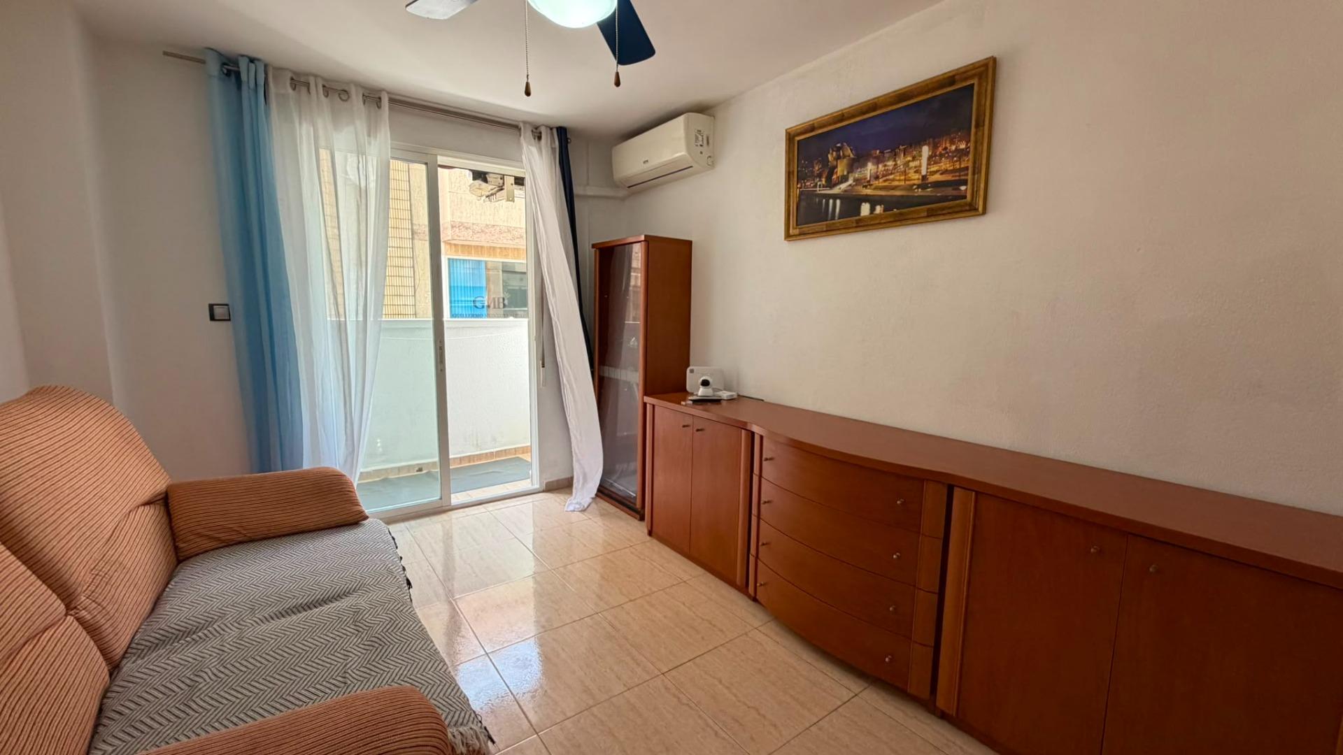 For sale - 2 Bedroom 1 Bathroom Apartment in Torrevieja - Torrevieja  - Alicante