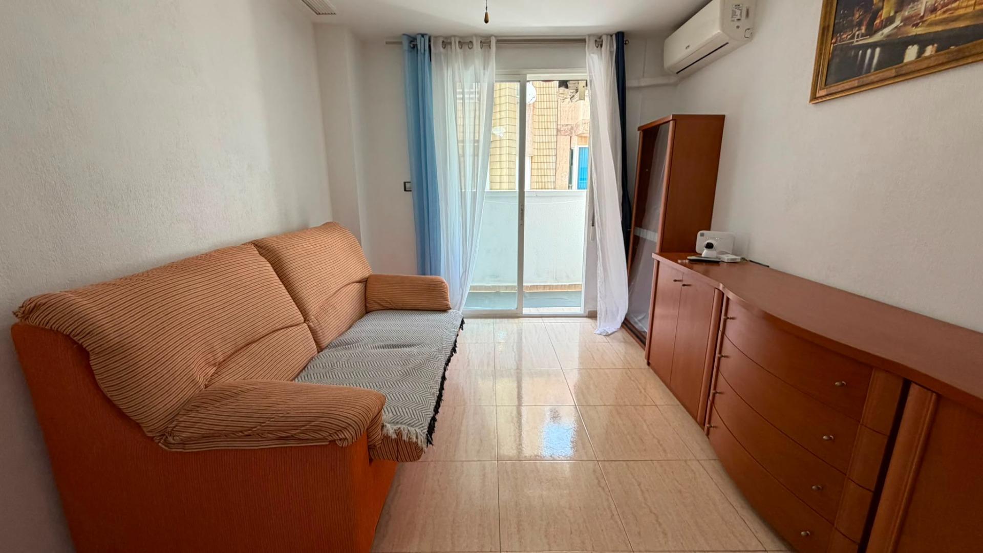 For sale - 2 Bedroom 1 Bathroom Apartment in Torrevieja - Torrevieja  - Alicante