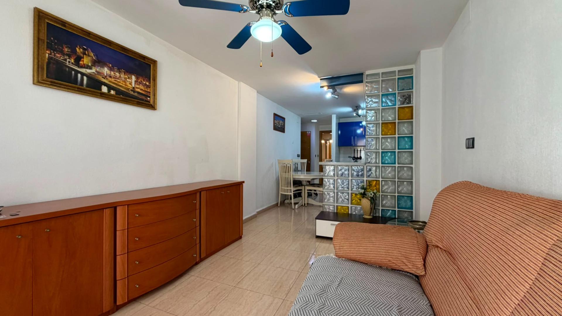 For sale - 2 Bedroom 1 Bathroom Apartment in Torrevieja - Torrevieja  - Alicante