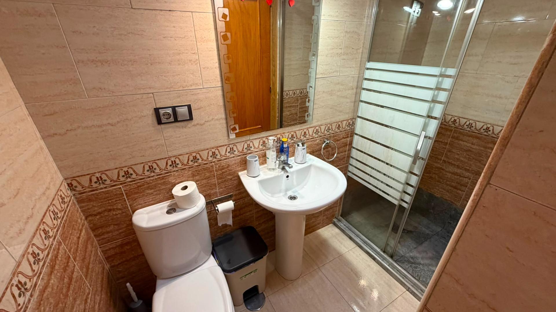 For sale - 2 Bedroom 1 Bathroom Apartment in Torrevieja - Torrevieja  - Alicante