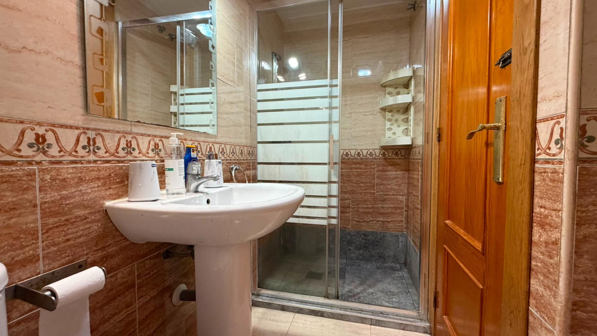 For sale - 2 Bedroom 1 Bathroom Apartment in Torrevieja - Torrevieja  - Alicante