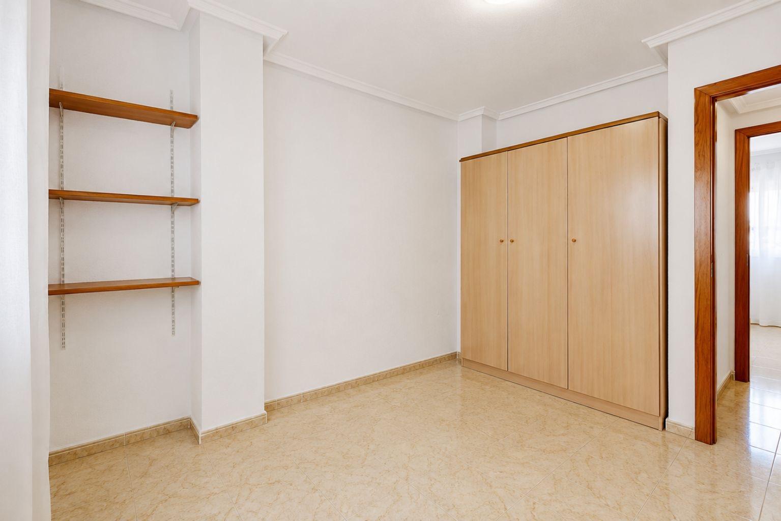 For sale - 2 Bedroom 1 Bathroom Penthouse in Torrevieja - Centro  - Alicante