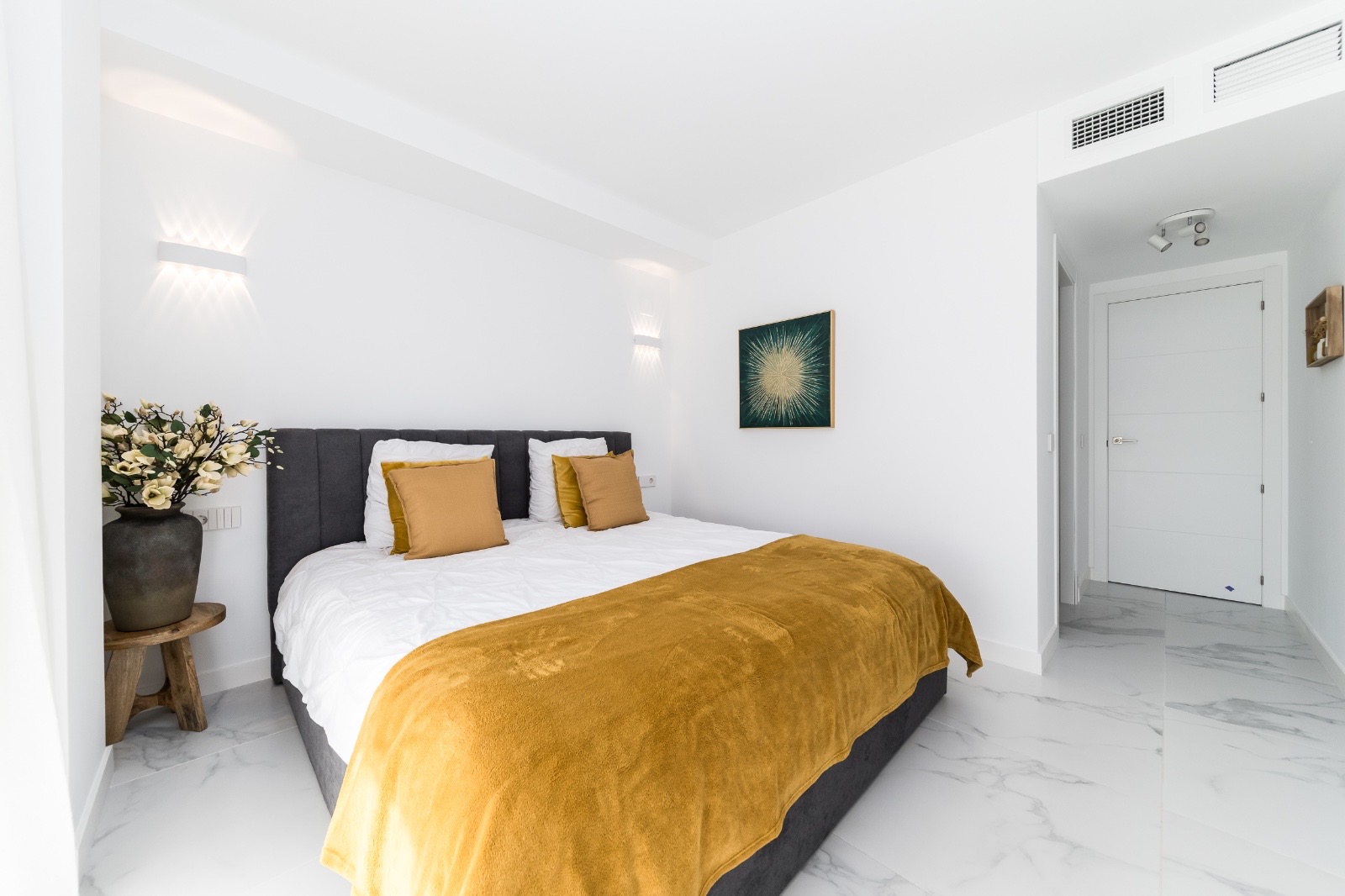 For sale - 2 Bedroom 2 Bathroom Apartment in Torrevieja - Costa Blanca  - Alicante