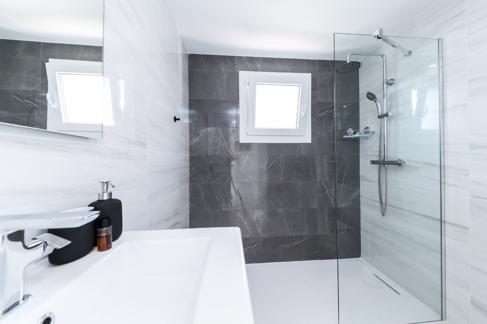 For sale - 2 Bedroom 2 Bathroom Apartment in Torrevieja - Costa Blanca  - Alicante